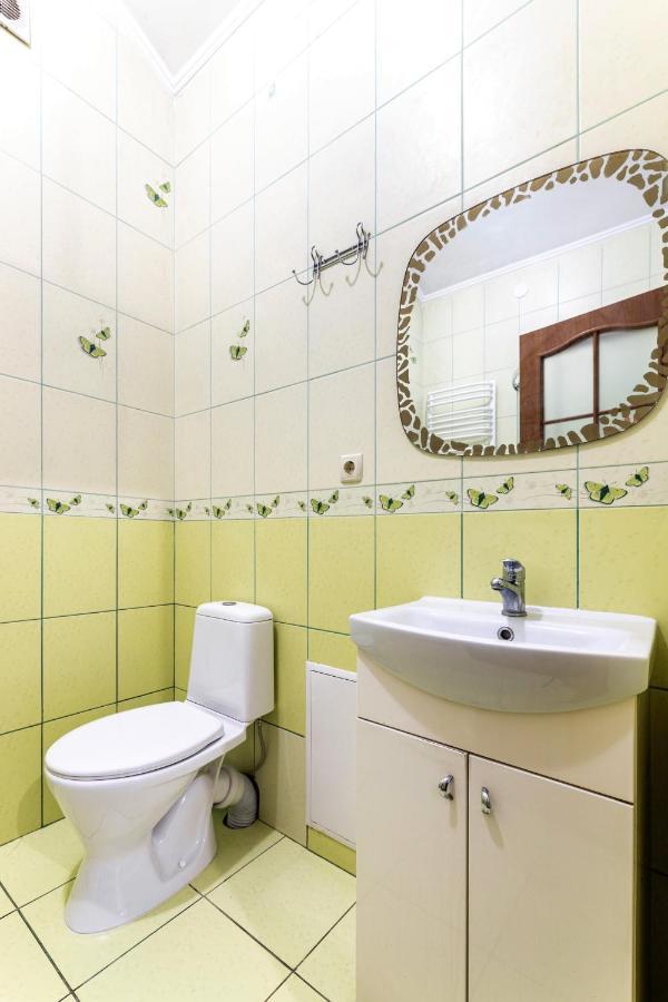 Затишний Відпочинок В Центрі Львова Apartment Luaran gambar