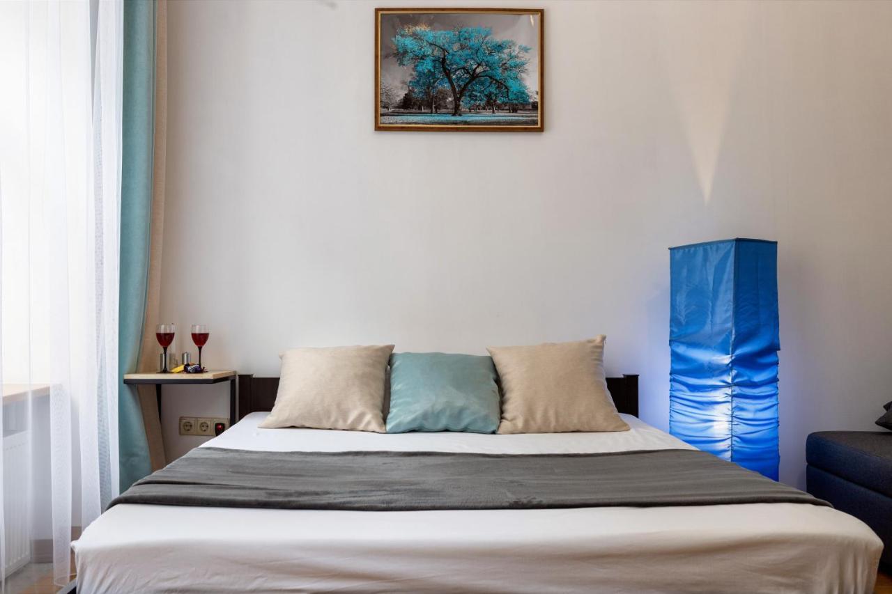 Затишний Відпочинок В Центрі Львова Apartment Luaran gambar